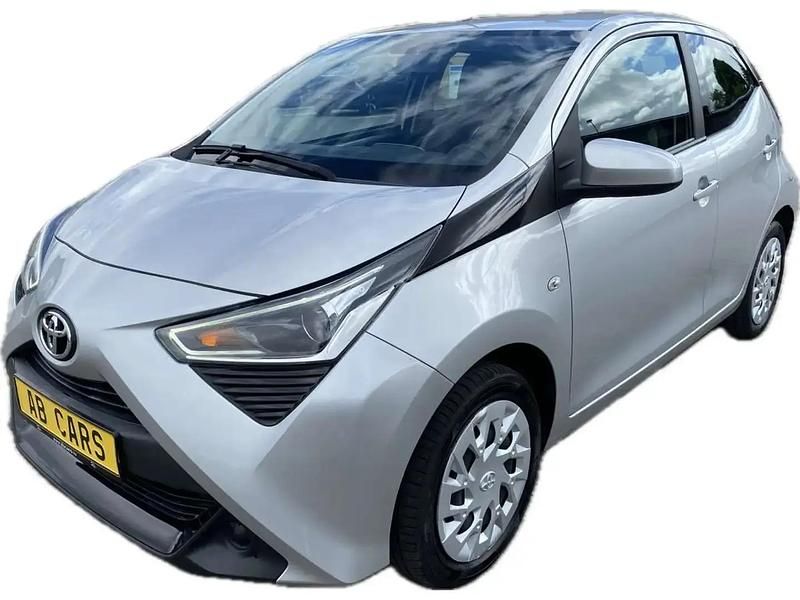 Blanc Utilisé 2021 Toyota Aygo X-play Citadine | 10 246 € (Prix juste) - Image 1/4
