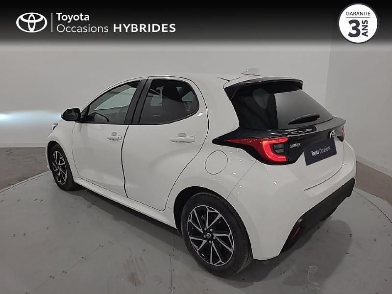 Occasion Toyota Yaris Hybrid Design 92 ch (67 kW) 2021 Blanc Berline