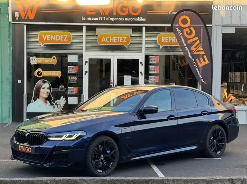Bleu Utilisé 2022 BMW 545e M Sport Berline | 53 490 € - Image 1/4