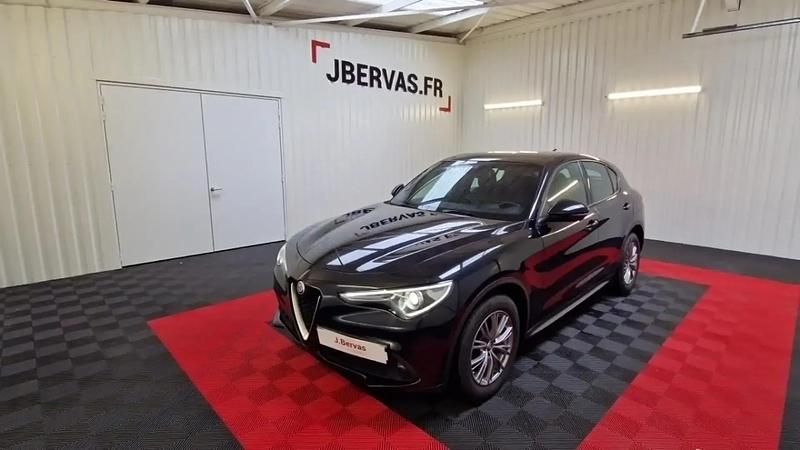 Noir Utilisé 2022 Alfa Romeo Stelvio Super SUV | 27 990 € (Super prix) - Image 1/4