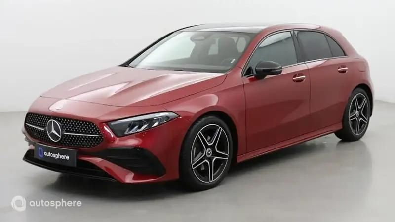 Utilisé 2024 Mercedes 200 AMG line Berline | 40 499 € (Prix juste) - Image 1/4