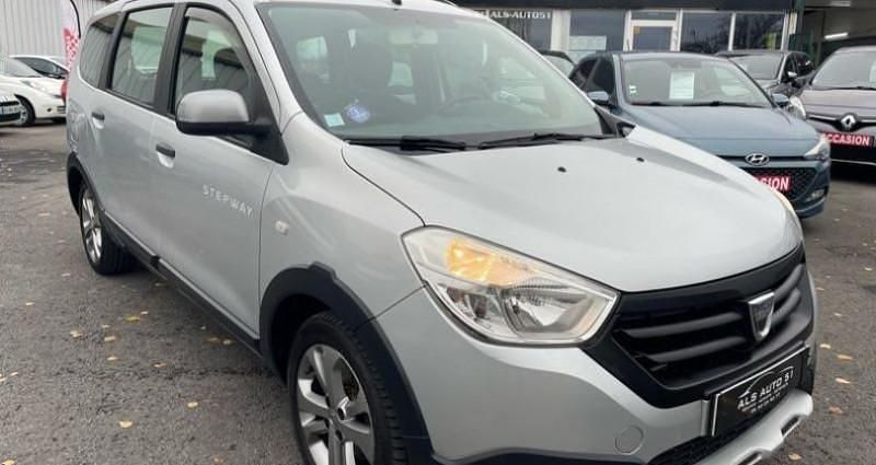 Utilisé 2016 Dacia Lodgy Stepway Monospace | 7 490 € (Bon prix) - Image 1/4
