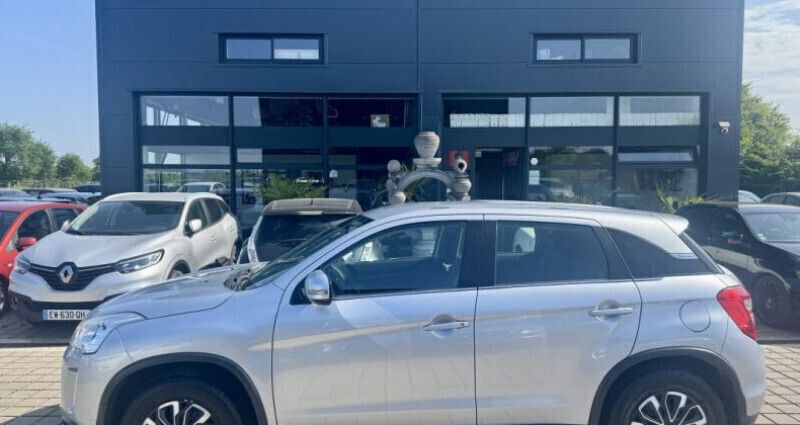 Gris Utilisé 2015 Citroën C4 Aircross Comfort SUV | 10 990 € - Image 1/4