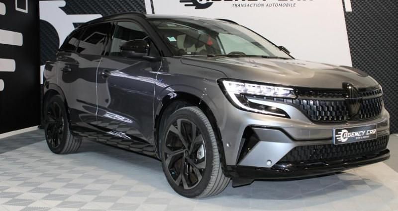 Gris Utilisé 2023 Renault Austral Iconic Esprit Alpine SUV | 31 399 € (Prix juste) - Image 1/4