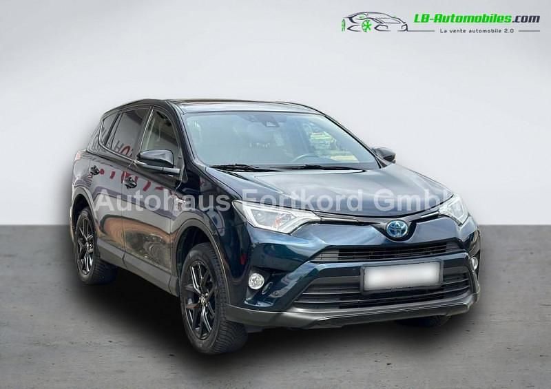 Utilisé 2018 Toyota RAV4 SUV | 31 700 € - Image 1/4