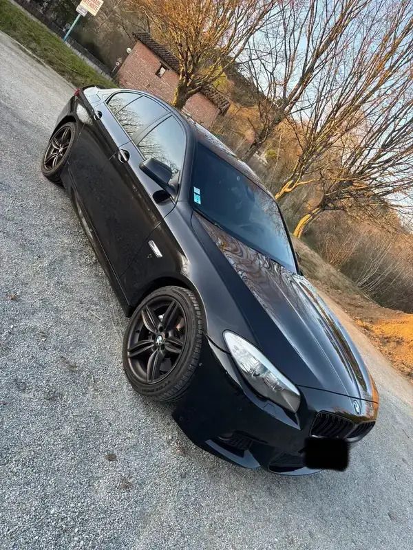 Noir Utilisé 2013 BMW 535 Gran Turismo Sport Line Berline | 19 990 € - Image 1/4