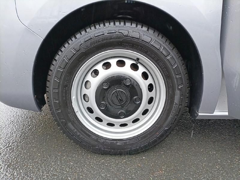 Image 3/4