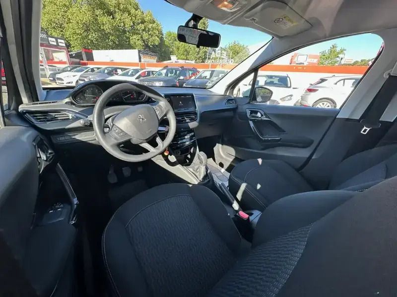 Image 2/4