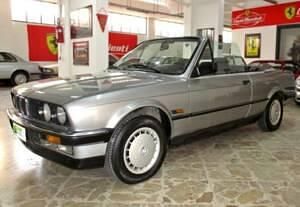 Gris Occasion 1987 BMW 325 Cabriolet Comfort Edition Cabriolet | 24 500 € - Image 1/4