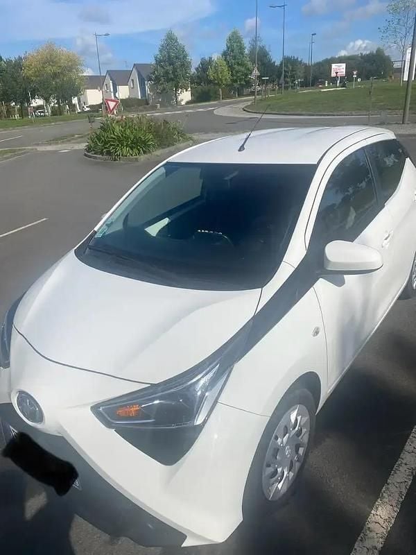 Occasion 2021 Toyota Aygo Play Citadine | 10 250 € (Super prix) - Image 1/4
