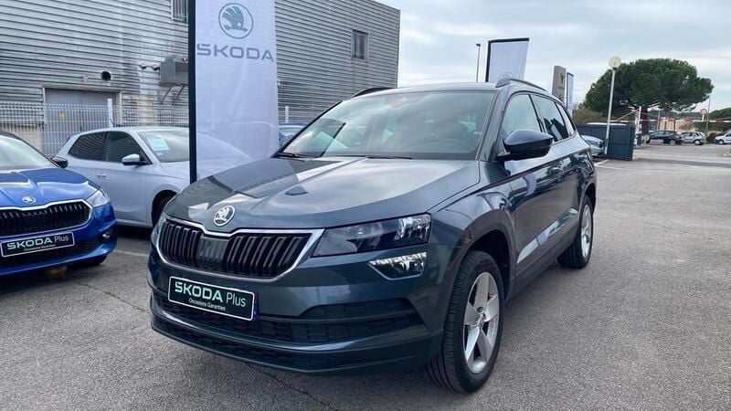 Gris Utilisé 2022 Skoda Karoq Business Line SUV | 23 970 € (Bon prix) - Image 1/3