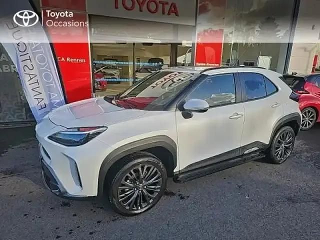 Blanc lunaire nacré Occasion 2024 Toyota Yaris Hybrid SUV | 24 990 € (Prix juste) - Image 1/4