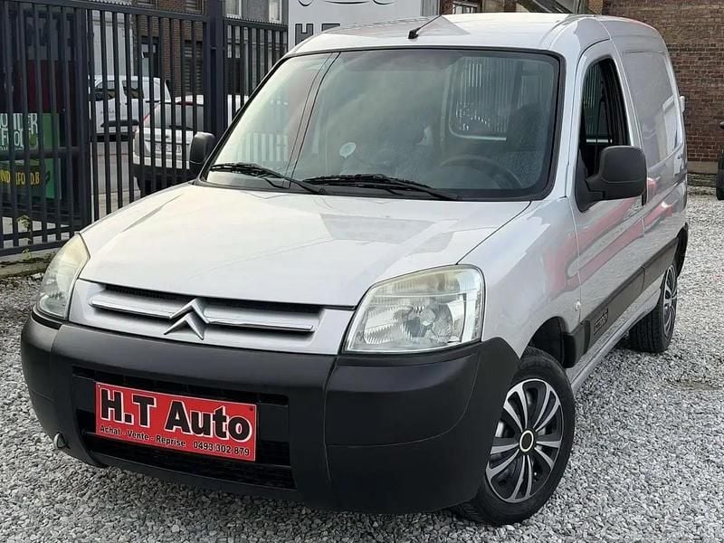 Noir Utilisé 2005 Citroën Berlingo Van | 1 999 € - Image 1/4