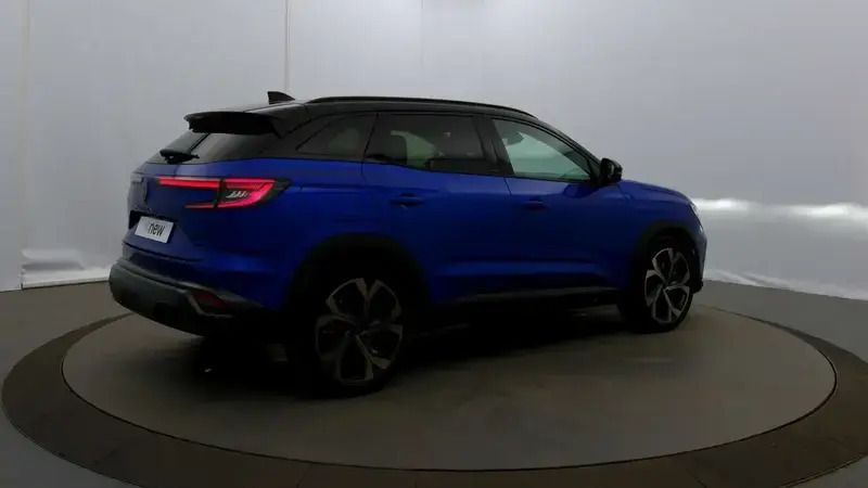 Image 2/4