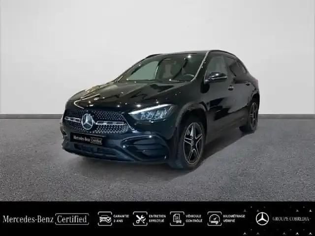 Noir cosmos métallisé Occasion 2025 Mercedes GLA250 AMG line SUV | 43 890 € (Prix juste) - Image 1/4