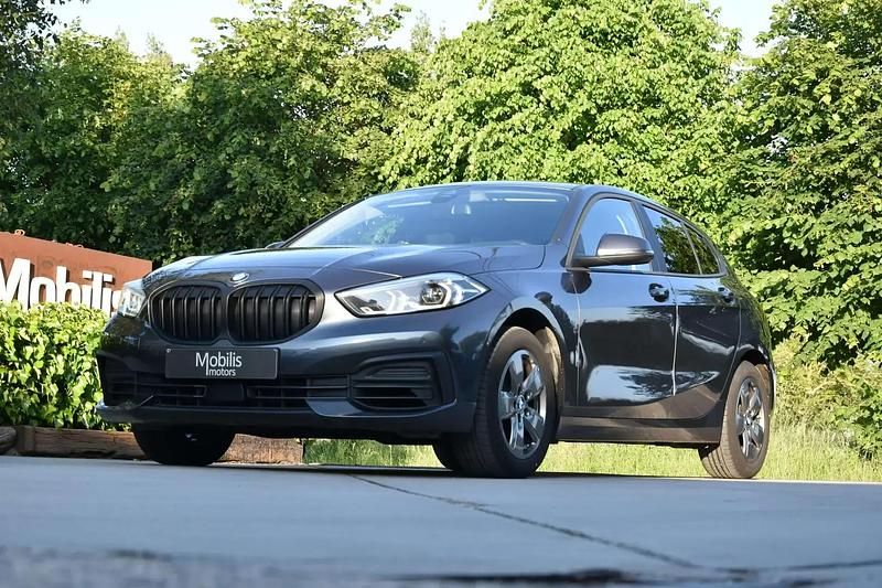 Gris Utilisé 2021 BMW 116 Sport Line Citadine | 19 000 € (Bon prix) - Image 1/4