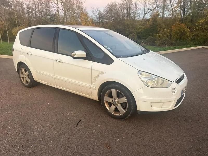 Occasion 2010 Ford S-MAX Titanium Monospace | 1 500 € - Image 1/4