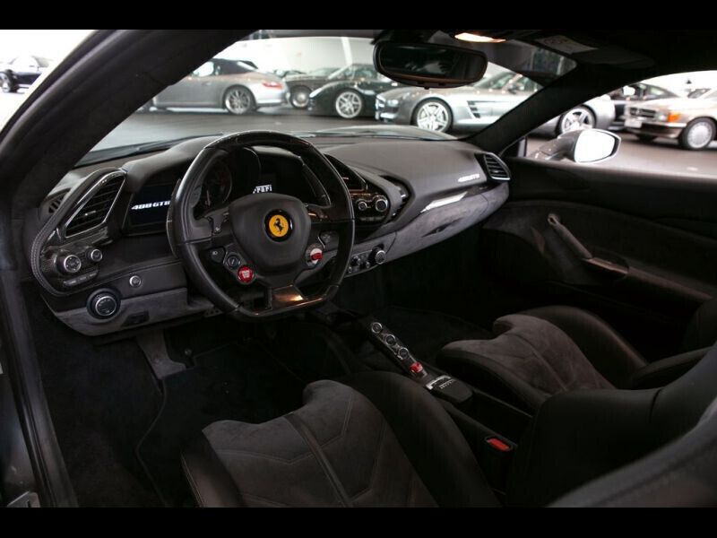 Occasion Ferrari 488 670 ch (492 kW) 2018 Gris Cabriolet