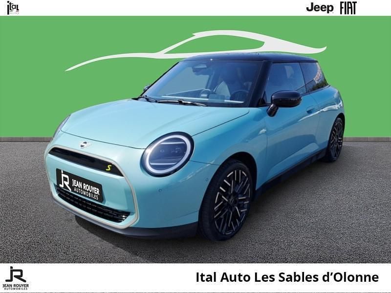 Utilisé 2024 Mini Cooper Favoured Citadine | 30 990 € (Prix juste) - Image 1/4