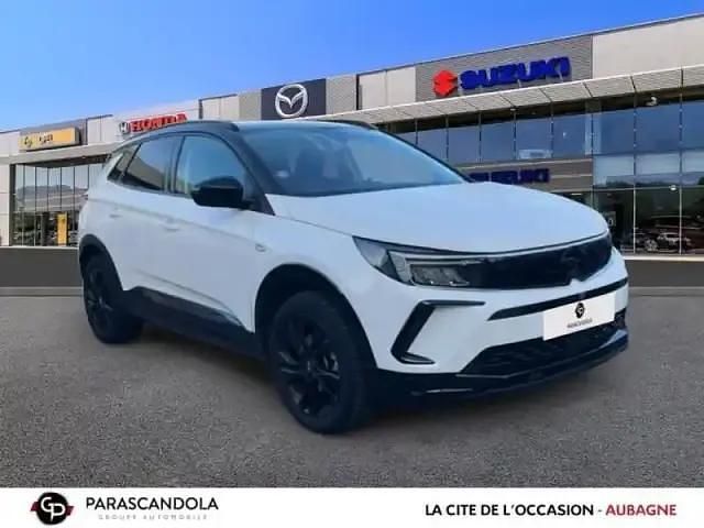 Occasion Opel Grandland X 2023 Blanc arktis brillant/toit noir karbon SUV