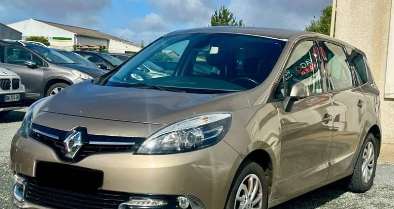 Utilisé 2013 Renault Scénic III Monospace | 6 490 € (Prix juste) - Image 1/4
