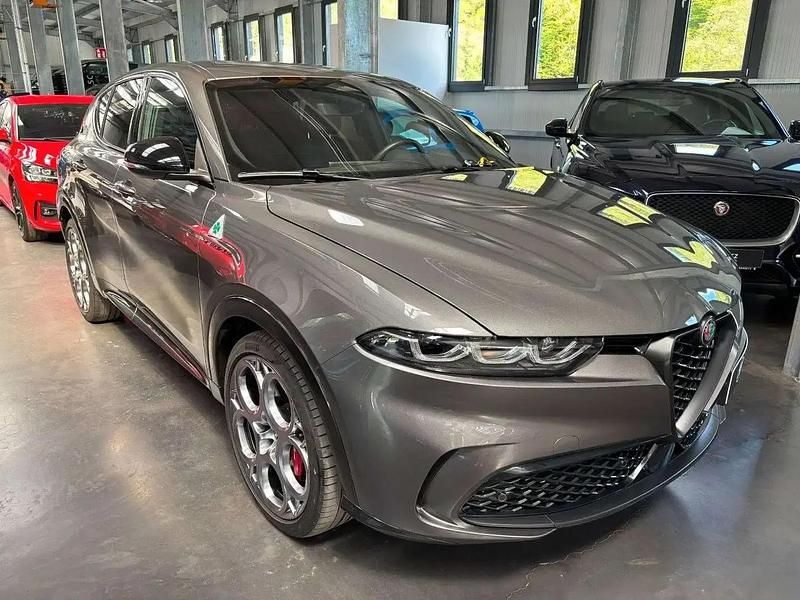 Gris Occasion 2022 Alfa Romeo Tonale Edizione Speciale SUV | 25 890 € (Prix juste) - Image 1/4