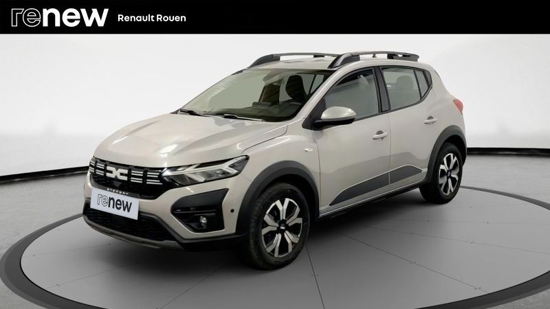 Gris Utilisé 2024 Dacia Sandero Expression Citadine | 16 990 € (Prix juste) - Image 1/4