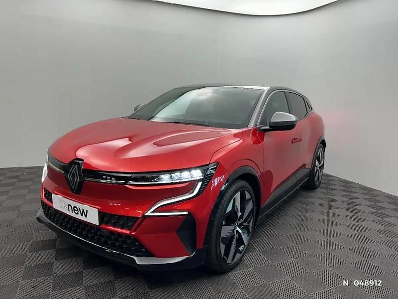 Rouge Occasion 2022 Renault Mégane Techno | 27 990 € (Prix assez cher) - Image 1/4