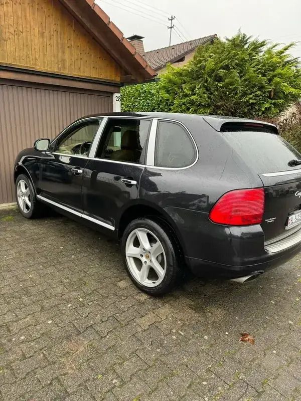 Utilisé 2005 Porsche Cayenne SUV | 6 900 € (Prix juste) - Image 1/4