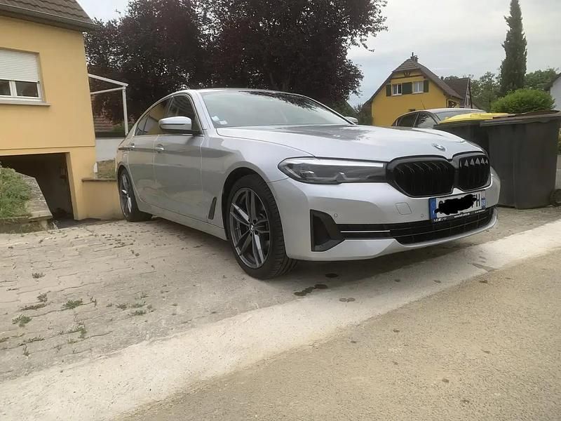 Gris Occasion 2021 BMW 520 Luxury Line Berline | 34 950 € (Super prix) - Image 1/4