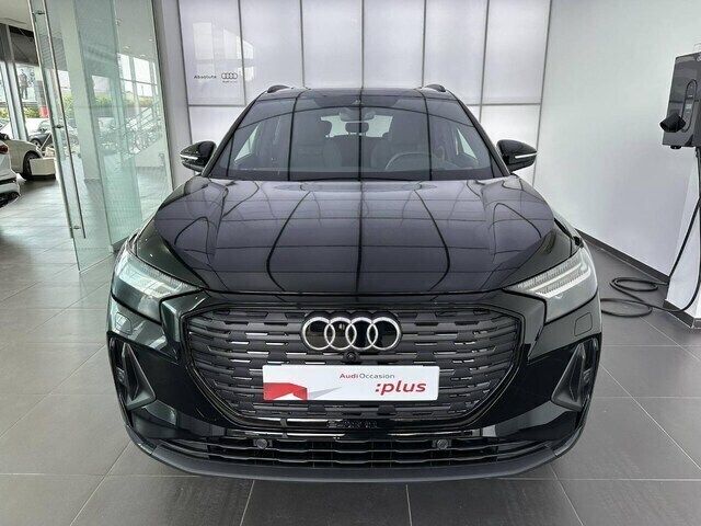 Noir mythic métallisé Utilisé 2025 Audi Q4 e-tron S-Line SUV | 58 990 € - Image 1/4