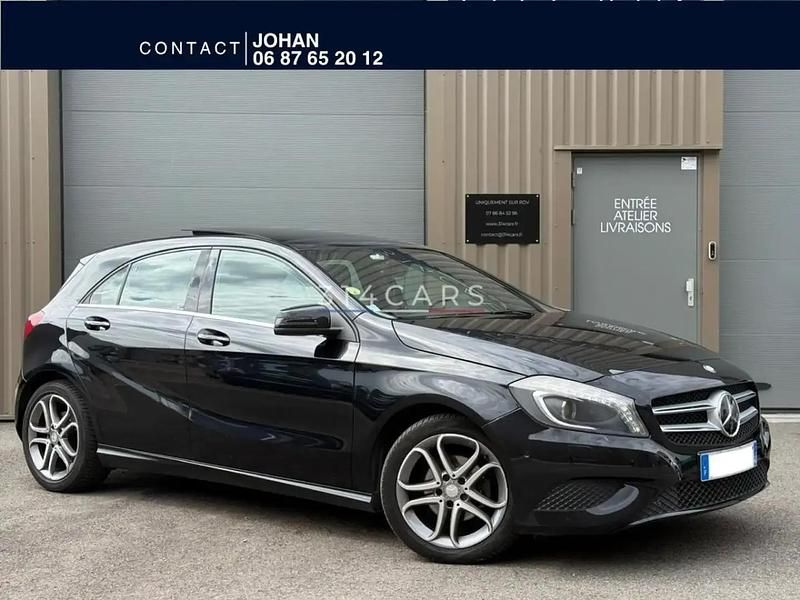 Noir Utilisé 2012 Mercedes A180 Break | 9 490 € - Image 1/4