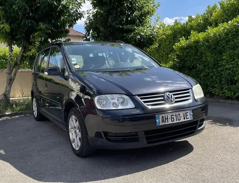 Utilisé 2006 VW Touran Family Monospace | 3 170 € - Image 1/4