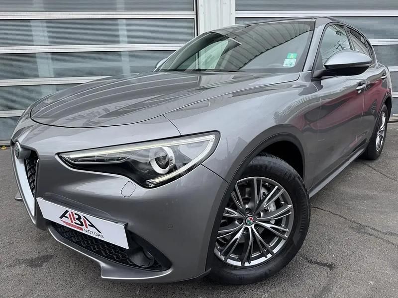 Utilisé 2018 Alfa Romeo Stelvio Lusso SUV | 11 000 € - Image 1/4