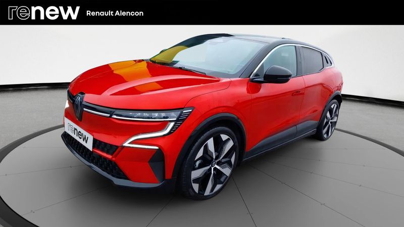 Rouge Utilisé 2023 Renault Mégane Techno Berline | 23 448 € (Prix juste) - Image 1/4