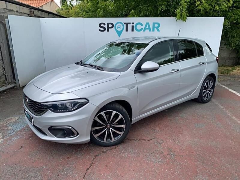 Gris Utilisé 2019 Fiat Tipo Lounge Berline | 11 290 € (Prix juste) - Image 1/3