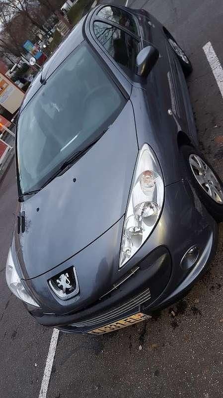 Occasion Peugeot 206 68 ch (50 kW) 2010 Berline