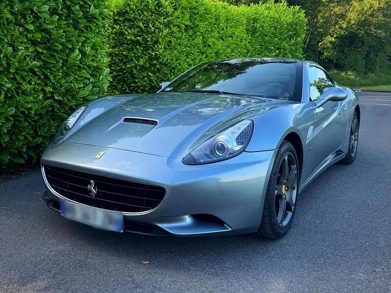 Gris Occasion 2009 Ferrari California Cabriolet | 98 500 € (Super prix) - Image 1/4