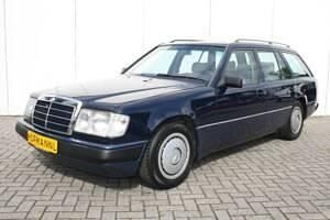 Bleu Occasion 1986 Mercedes E230 | 15 990 € - Image 1/4