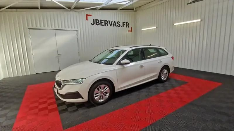 Blanc Utilisé 2022 Skoda Octavia Business Line Break | 21 990 € (Prix juste) - Image 1/4