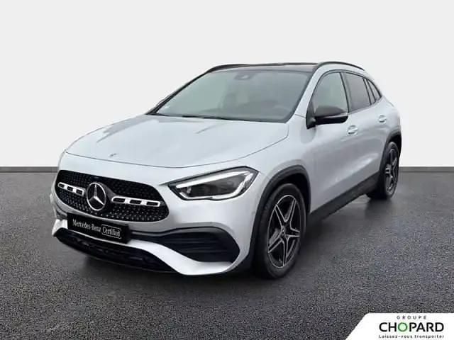 Gris montagne métallisé Occasion 2021 Mercedes GLA200 SUV | 37 990 € (Prix juste) - Image 1/4
