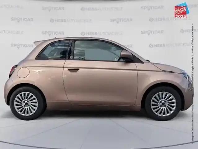 Occasion Fiat 500e Action 71 kW (97 ch) 2022 Rose gold métal Berline