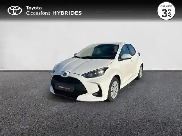 Occasion Toyota Yaris Hybrid 116 ch (85 kW) 2021 Blanc pur Berline