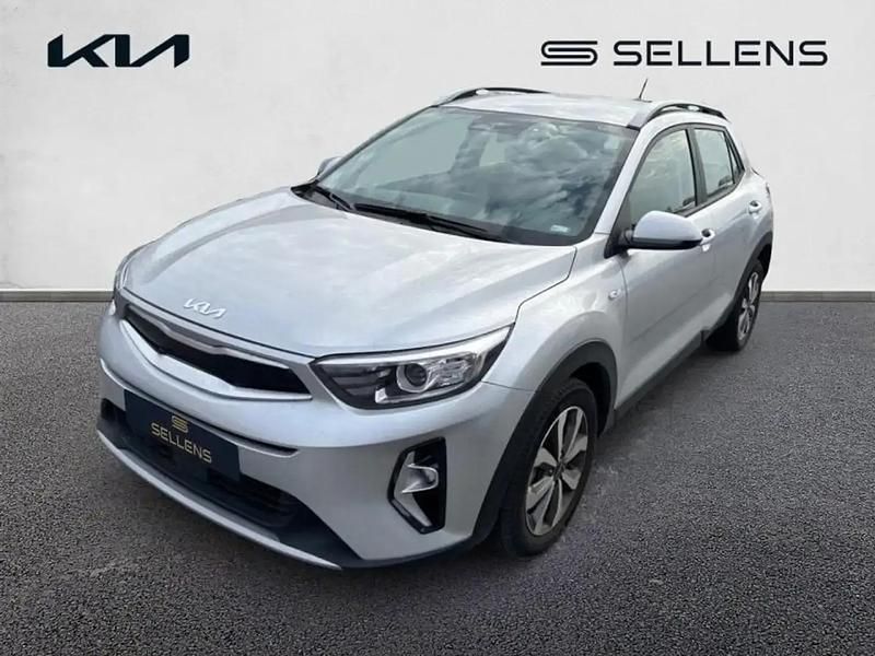 Blanc Utilisé 2024 Kia Stonic Active SUV | 16 880 € (Bon prix) - Image 1/4