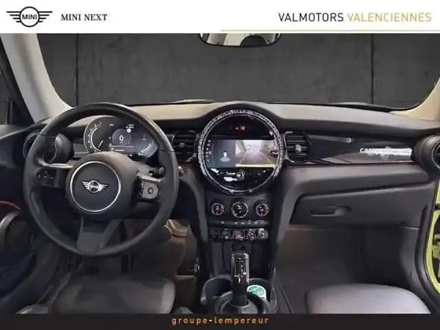 Occasion Mini Cooper 137 ch (100 kW) 2023 Jaune Citadine