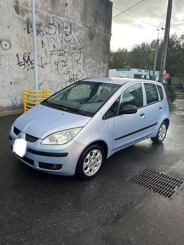 Occasion Mitsubishi Colt Invite 95 ch (69 kW) 2006 Berline