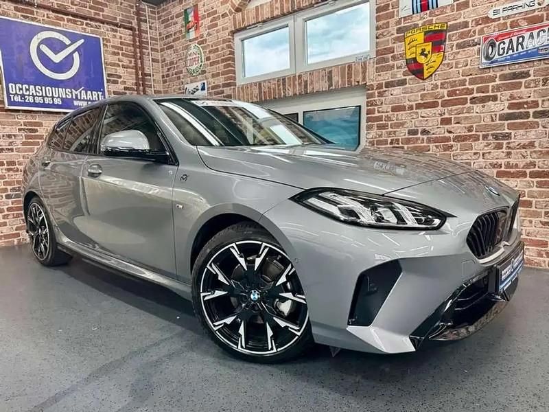 Gris Utilisé 2024 BMW 120 M Sport Citadine | 37 405 € - Image 1/4