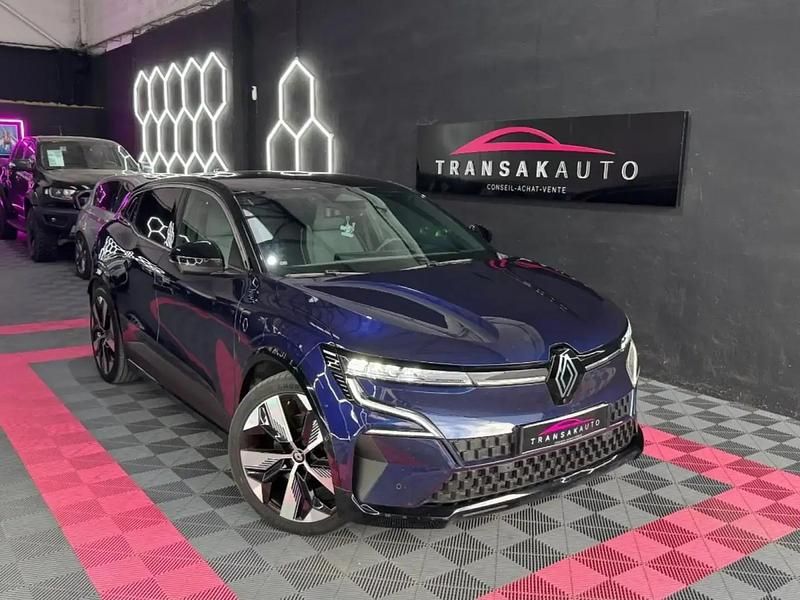 Bleu Utilisé 2024 Renault Mégane Techno Berline | 27 990 € (Prix juste) - Image 1/4