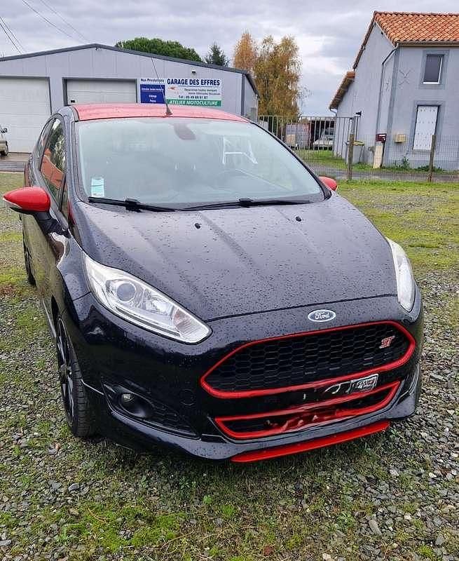 Occasion Ford Fiesta S 140 ch (102 kW) 2015 Berline