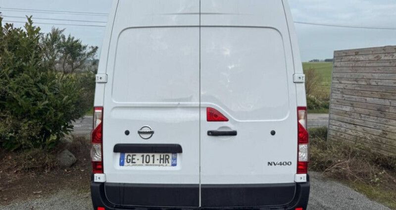 Image 3/4